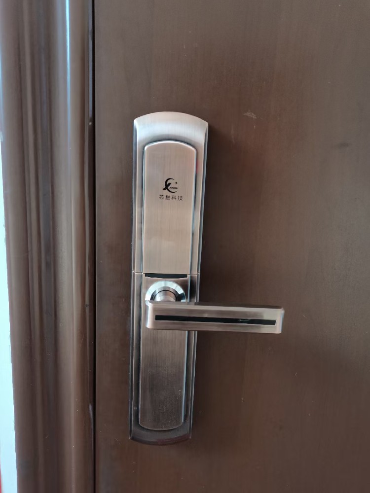 防盗门开锁与防盗锁更换：如何解决防盗门开锁常见问题？