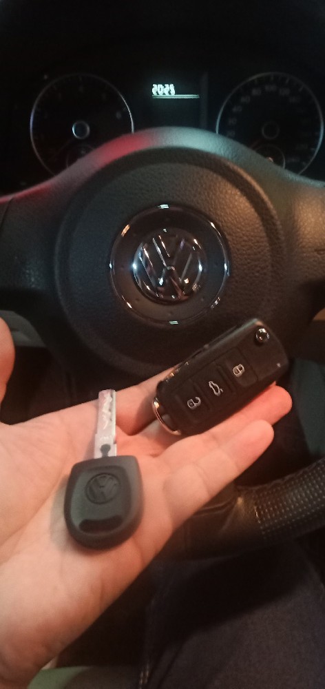 汽车开锁车钥匙丢失，有什么快速解决办法？